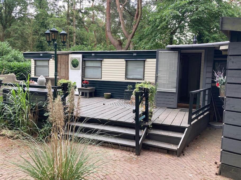 Sfeervol Chalet In Het Bos Nunspeet Esterno foto